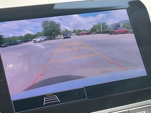 Used 2024 Chevrolet Malibu LS FWD image 14