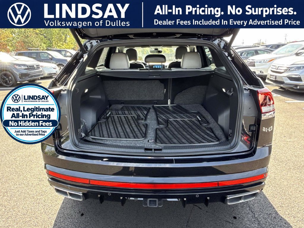 Used 2024 Volkswagen Atlas Cross Sport SEL R-Line AWD/4WD image 14