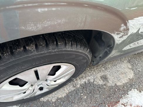 Used 2017 Subaru Forester 2.5i image 4