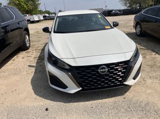 Used 2023 Nissan Altima 2.5 SR video 2