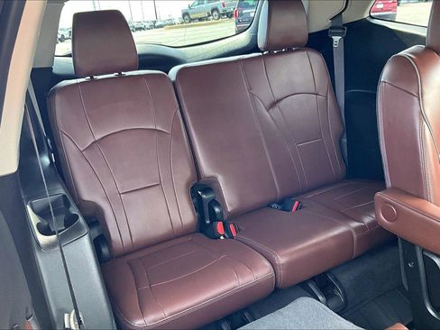Used 2018 Buick Enclave Avenir w/ Avenir Technology Package AWD/4WD image 29