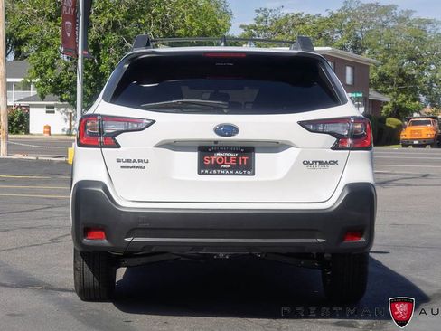 Used 2025 Subaru Outback Premium AWD/4WD image 14