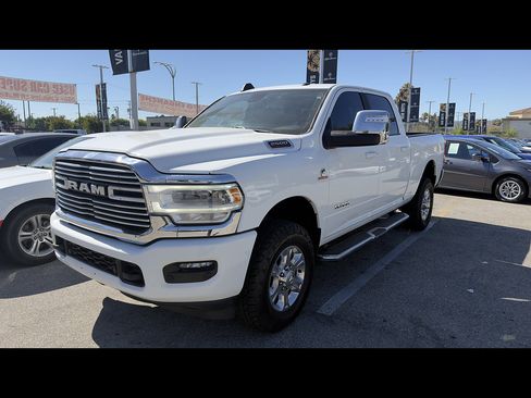 Used 2023 RAM 2500 Laramie AWD/4WD image 2