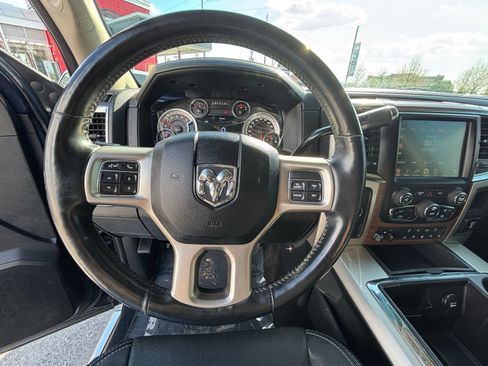 Used 2015 RAM 3500 Laramie w/ Convenience Group AWD/4WD image 15