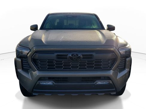 Used 2026 Toyota Tacoma TRD Off-Road w/ TRD Off Road Upgrade Package AWD/4WD image 2