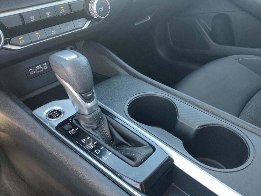 Used 2025 Nissan Altima 2.5 SV FWD image 26