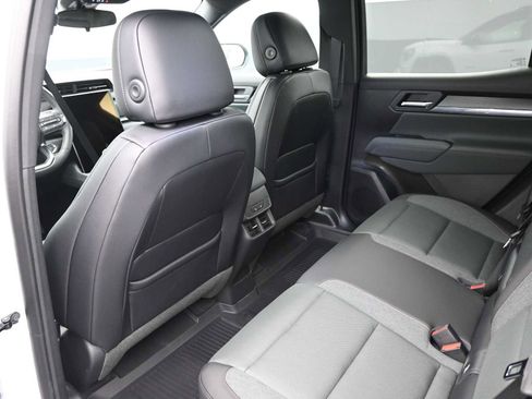 New 2026 GMC Terrain AT4 w/ Convenience Package III image 25