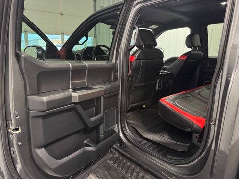 Used 2019 Ford F150 Lariat w/ Equipment Group 502A Luxury AWD/4WD image 13