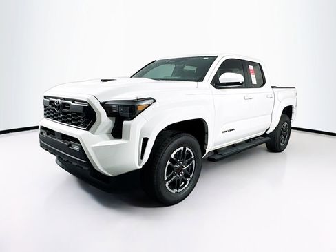 New 2025 Toyota Tacoma TRD Sport image 3