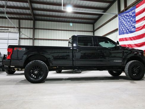 Used 2019 Ford F350 Lariat w/ Lariat Ultimate Package AWD/4WD image 13