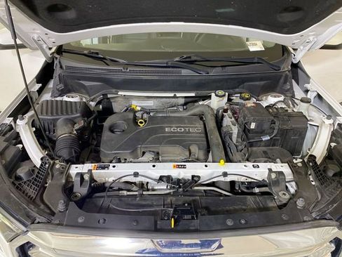 Used 2022 GMC Terrain SLT w/ Infotainment Package II image 16