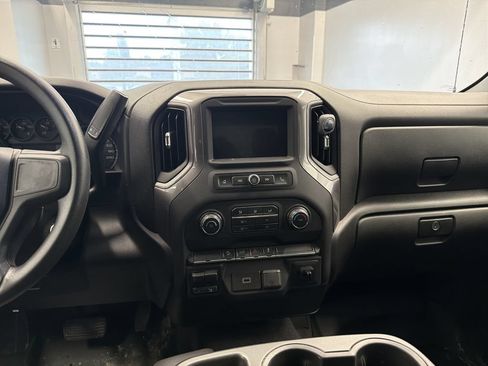 Used 2020 Chevrolet Silverado 1500 Custom Trail Boss w/ Custom Convenience Package AWD/4WD image 20