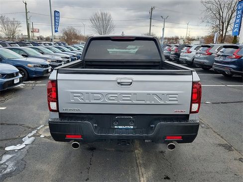 Used 2024 Honda Ridgeline Sport image 5