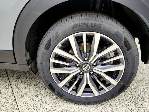 Used 2021 Nissan Kicks SV FWD image 9