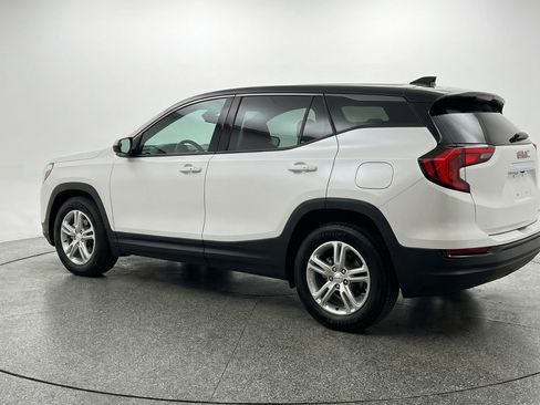 Used 2024 GMC Terrain SLE FWD image 6