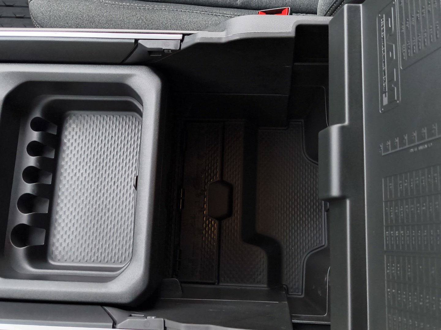 New 2027 RAM 3500 Big Horn AWD/4WD image 19
