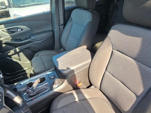 Used 2023 Chevrolet Traverse LT FWD image 10
