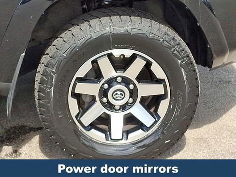 Used 2024 Toyota 4Runner TRD Off-Road image 10