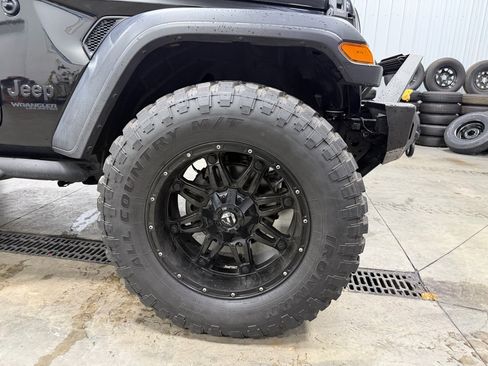 Used 2021 Jeep Wrangler Unlimited Willys image 28