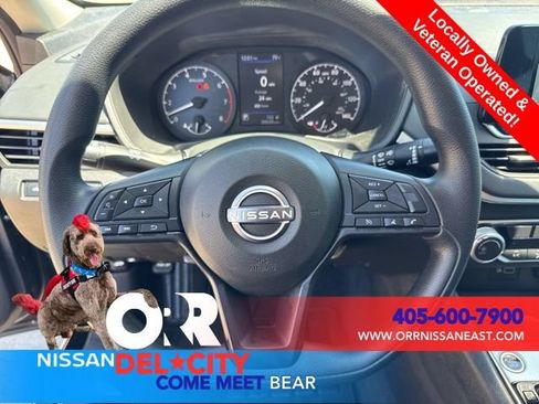 Used 2024 Nissan Altima 2.5 S FWD image 16