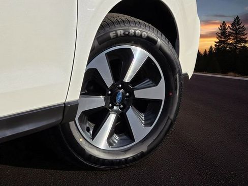 Used 2017 Subaru Forester 2.5i Limited w/ Popular Package #2 image 8