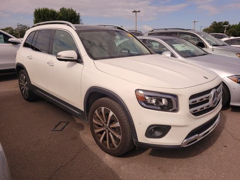 Certified 2022 Mercedes-Benz GLB 250 image 2