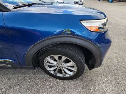 Used 2020 Ford Explorer XLT w/ Equipment Group 202A RWD image 11