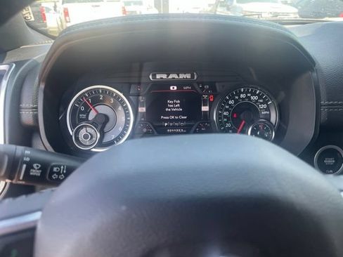 Used 2023 RAM 1500 Laramie AWD/4WD image 17