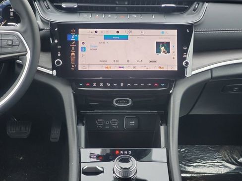 New 2026 Jeep Grand Cherokee Limited AWD/4WD image 17