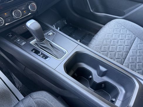 Certified 2025 Nissan Kicks SV image 15