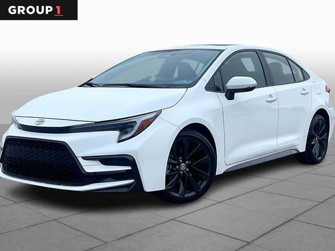 Used 2023 Toyota Corolla SE w/ SE Premium Package image 1