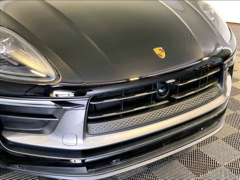 Certified 2026 Porsche Macan Turbo w/ Premium Package Plus AWD/4WD image 34