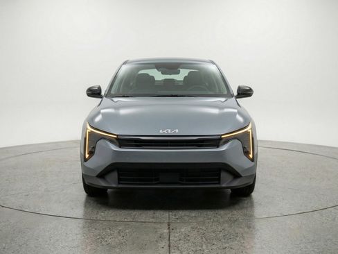 Used 2025 Kia K4 FWD image 2