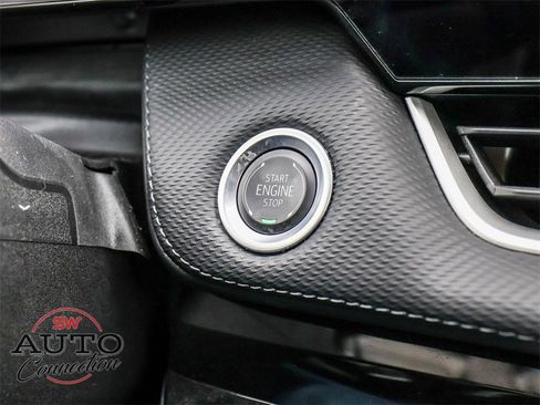 Used 2025 Chevrolet Equinox LT image 24