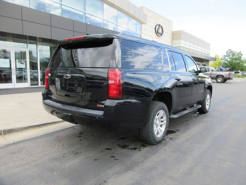 Used 2018 Chevrolet Suburban LT AWD/4WD image 8