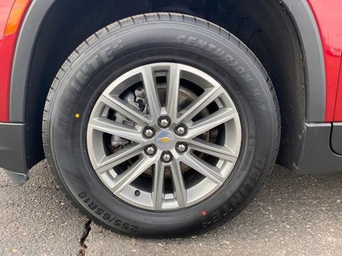 Certified 2023 Chevrolet Traverse LT w/ LPO, Floor Liner Package image 22