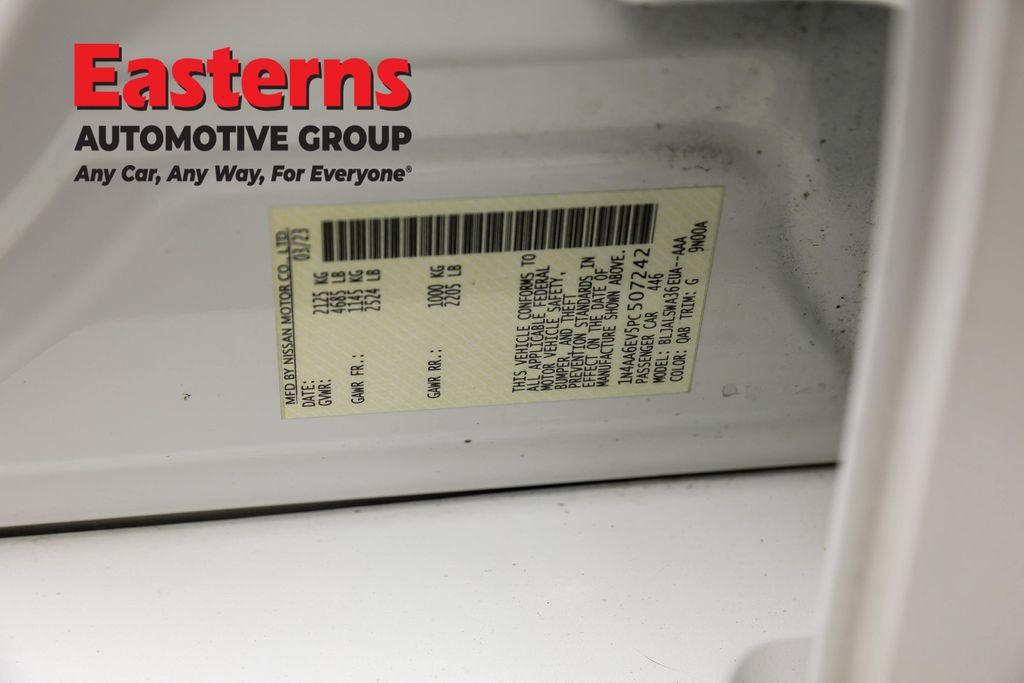 Used 2023 Nissan Maxima SR w/ Sport Mat Group FWD image 39