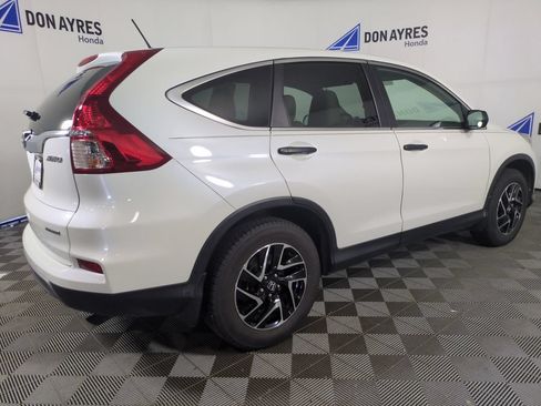Used 2016 Honda CR-V SE image 7
