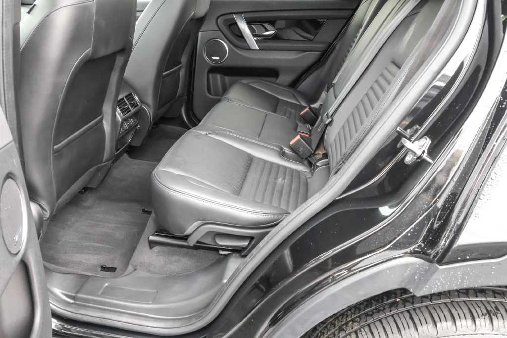 Used 2023 Land Rover Discovery Sport SE AWD/4WD image 29
