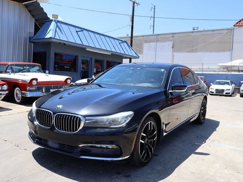 Used 2016 BMW 740i RWD image 3