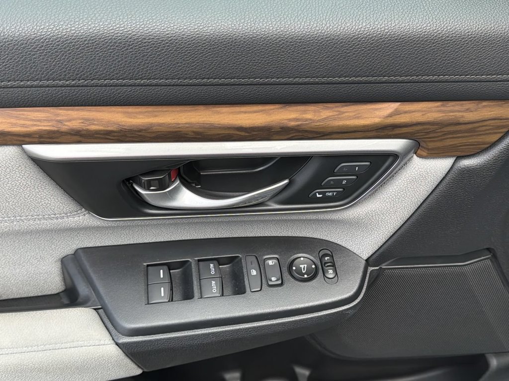 Used 2020 Honda CR-V EX image 16