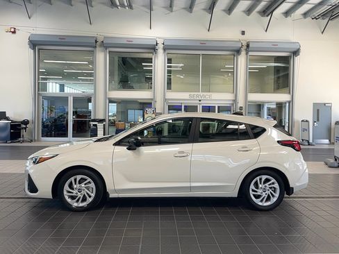 Used 2024 Subaru Impreza 2.0i image 4