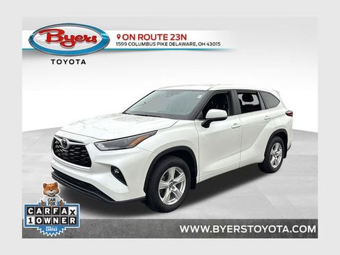 Used 2025 Toyota Highlander LE AWD/4WD image 1
