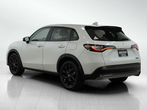 Used 2024 Honda HR-V Sport image 3