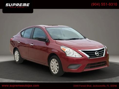 Used 2016 Nissan Versa SV FWD image 1