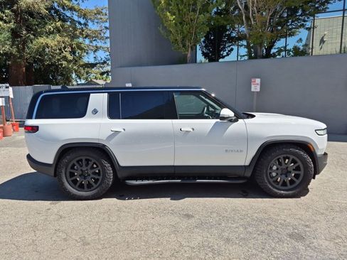 Used 2023 Rivian R1S Adventure AWD/4WD image 4