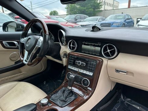 Used 2014 Mercedes-Benz SLK 350 image 26