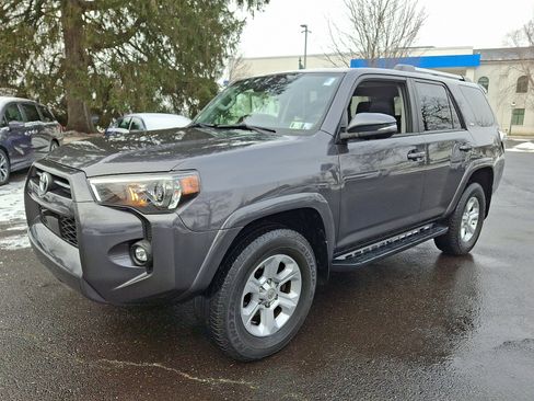 Used 2022 Toyota 4Runner SR5 Premium w/ Moonroof Package image 3