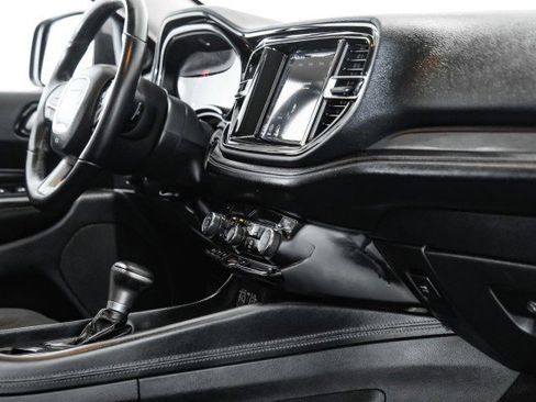 Used 2022 Dodge Durango SXT image 22
