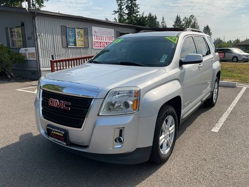 Used 2015 GMC Terrain SLE AWD/4WD image 1